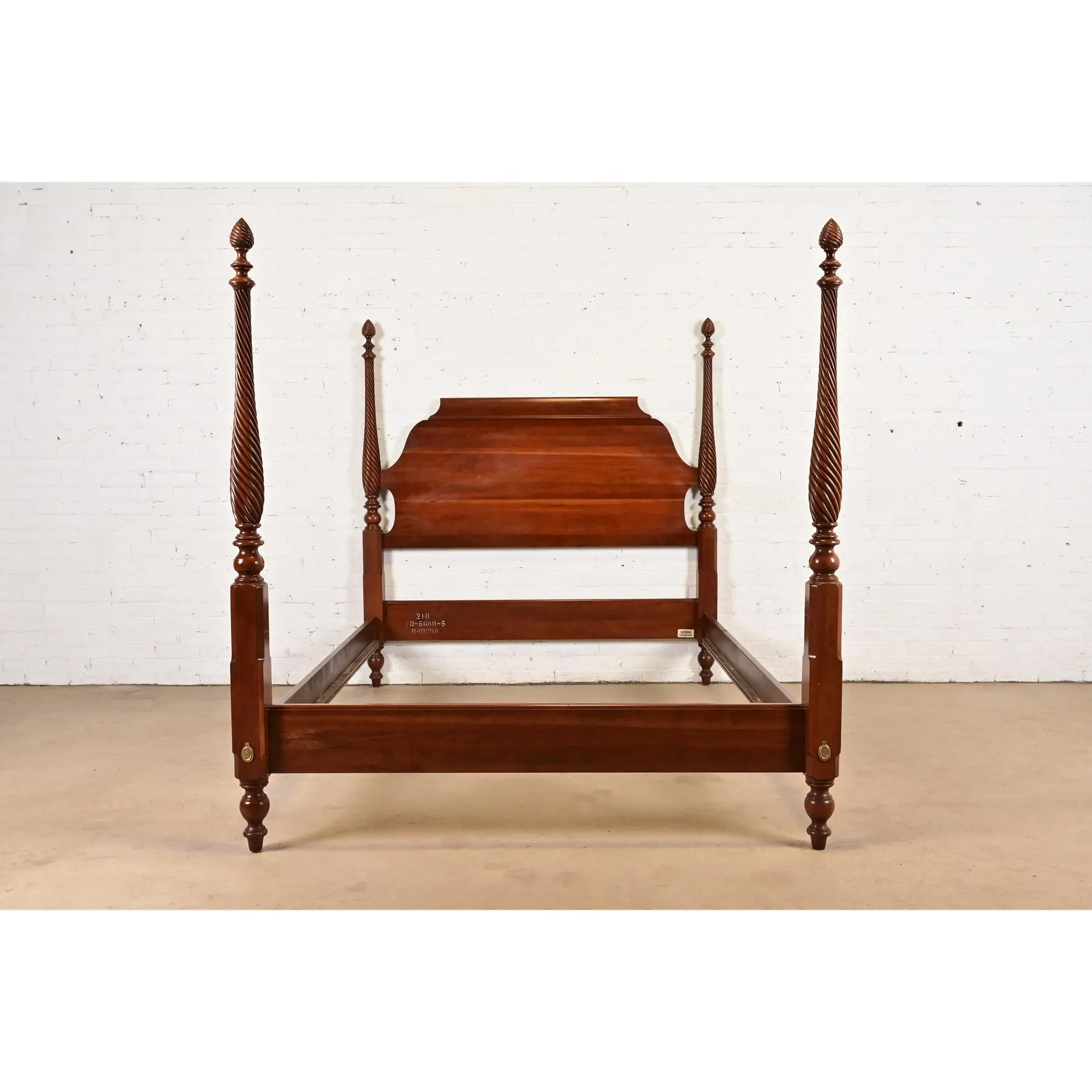 Ethan Allen Georgian Carved Solid Cherry Wood Queen Size Poster Bed