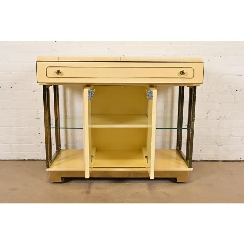 Romweber Mid-Century Modern Hollywood Regency Cream Lacquered and Brass Flip Top Buffet Server or Bar Cart, Circa 1960s - Image 5