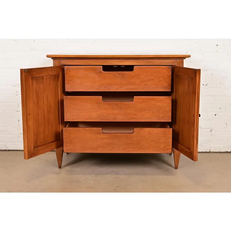 Tomlinson Sophisticate Mid-Century Modern Walnut Buffet Server or Bar Cabinet, 1950s - Image 5