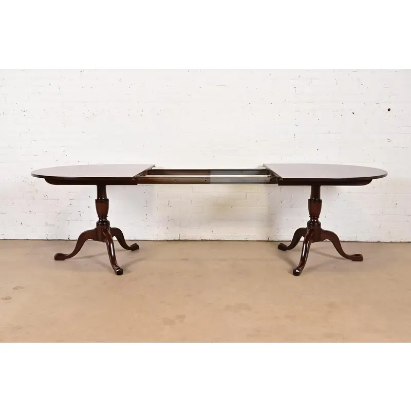 Kittinger Georgian Solid Mahogany Double Pedestal Extension Dining Table, Newly Refinished - Image 6