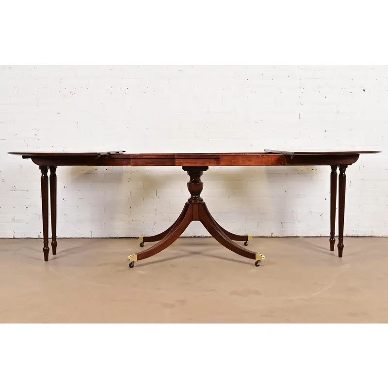 Baker Furniture Georgian Banded Mahogany Pedestal Extension Dining Table, Newly Refinished - Image 7
