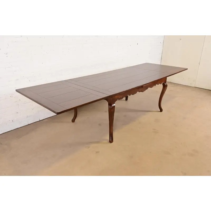 Baker Furniture Italian Provincial Maple Harvest Farm Extension Dining Table, Newly Refinished - Image 9