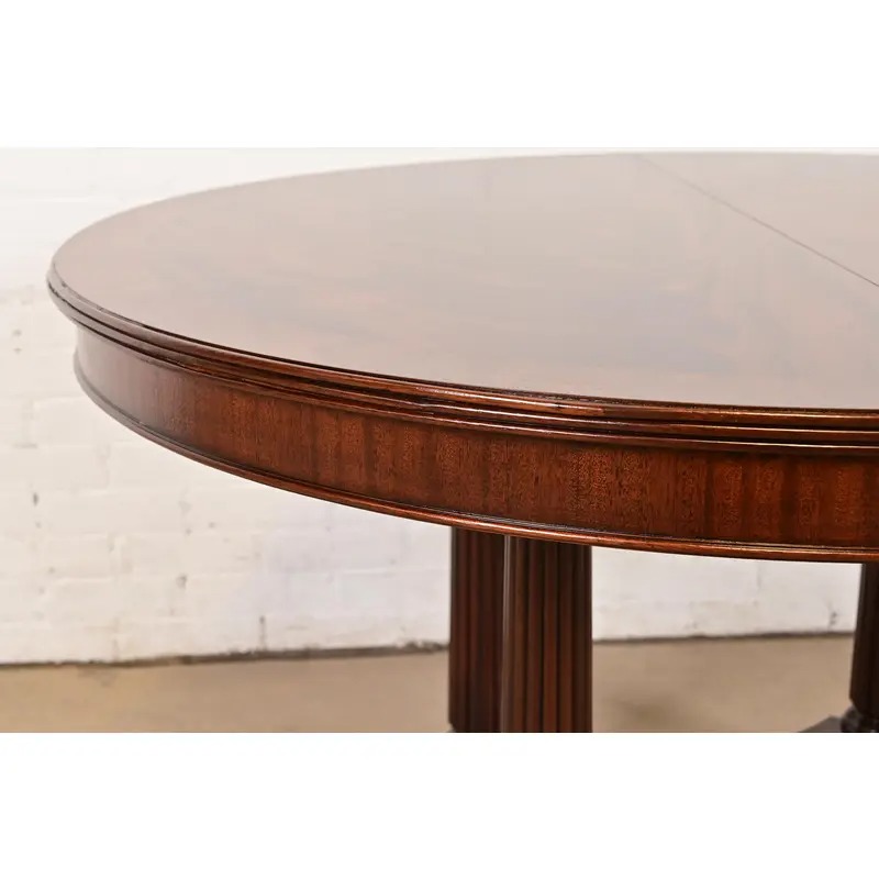 Henkel Harris Empire Banded Flame Mahogany Pedestal Extension Dining Table, Newly Refinished - Image 10