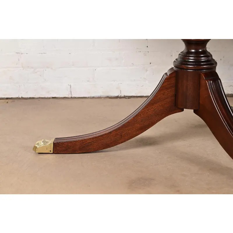 Henkel Harris Georgian Banded Mahogany Double Pedestal Extension Dining Table, Newly Refinished - Image 11