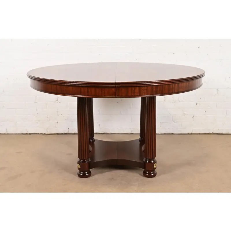 Henkel Harris Empire Banded Flame Mahogany Pedestal Extension Dining Table, Newly Refinished - Image 2
