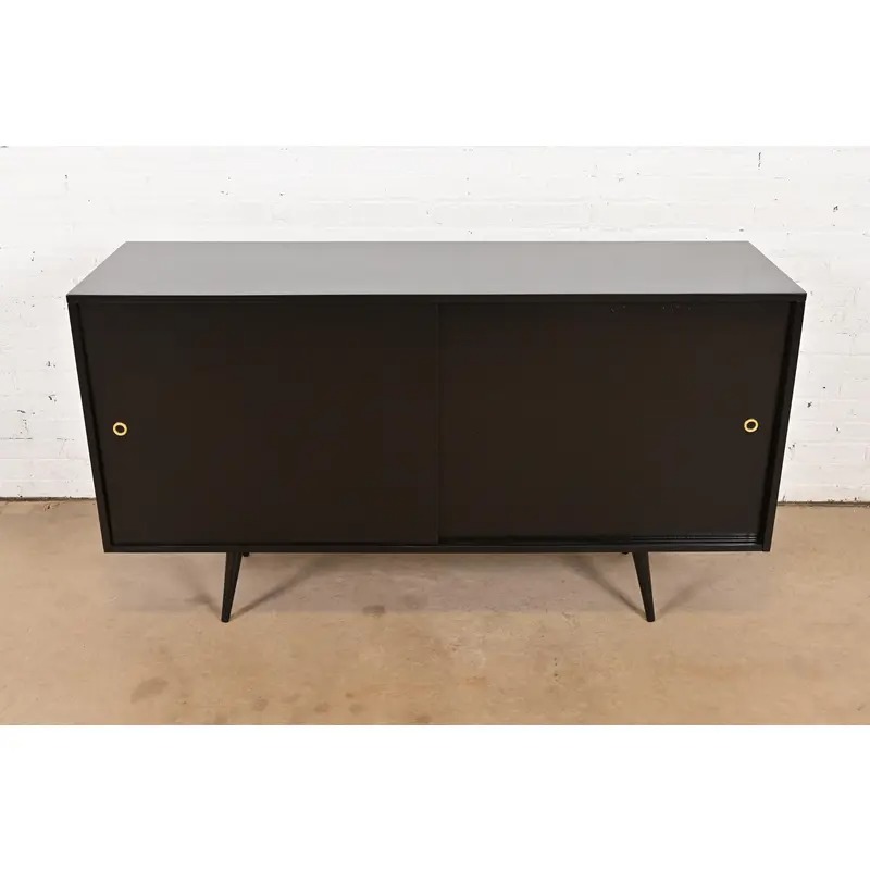 Paul McCobb Planner Group Mid-Century Modern Black Lacquered Sideboard Credenza, Newly Refinished - Image 2