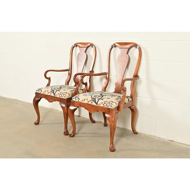 Baker Furniture Queen Anne Carved Walnut Armchairs or Dining Captain Chairs, Pair - Image 3