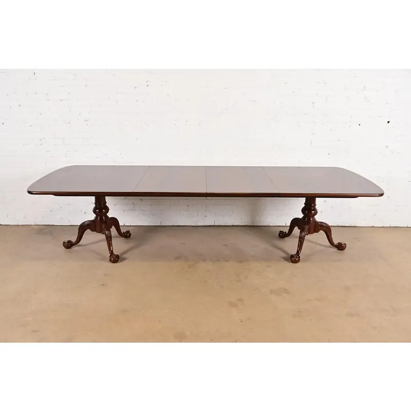 Henredon Georgian Flame Mahogany Double Pedestal Extension Dining Table, Newly Refinished - Image 3