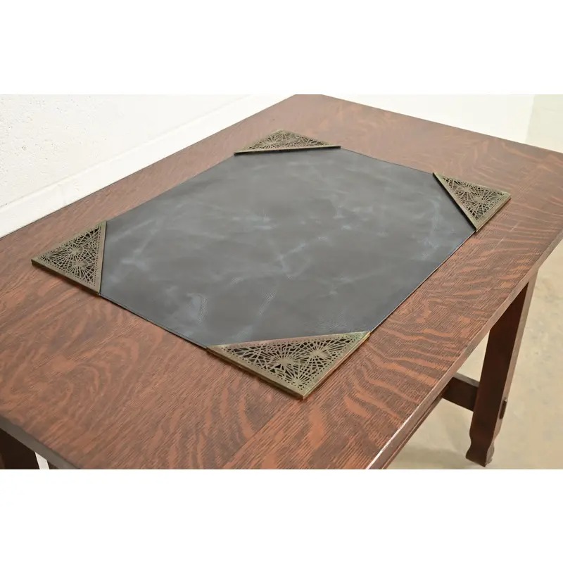 Tiffany Studios New York Pine Needle Bronze Blotter Corners With Leather Desk Blotter - Image 3
