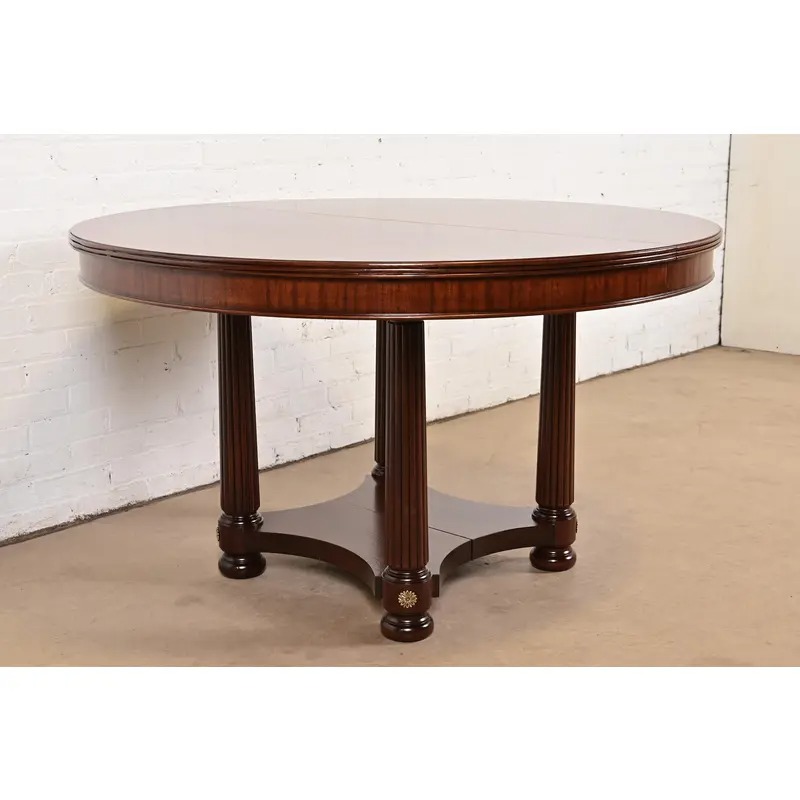 Henkel Harris Empire Banded Flame Mahogany Pedestal Extension Dining Table, Newly Refinished - Image 4