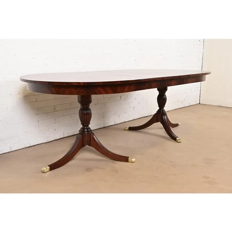 Henkel Harris Georgian Banded Mahogany Double Pedestal Extension Dining Table, Newly Refinished - Image 4