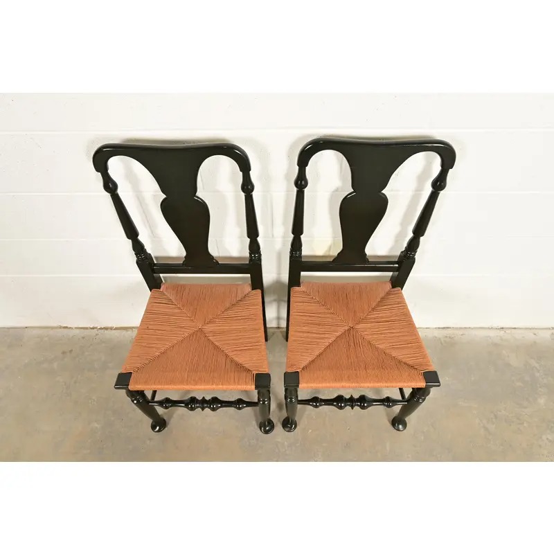 Eldred Wheeler Queen Anne Black Lacquered Side Chairs or Dining Chairs With Rush Seats, Pair - Image 5