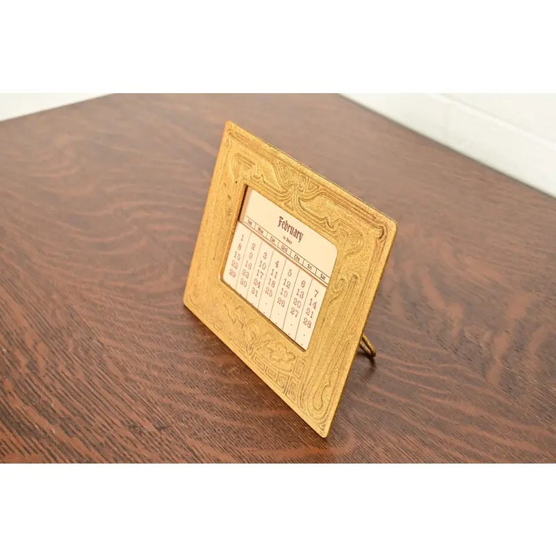 Tiffany Studios New York Chinese Pattern Bronze Doré Desk Calendar Frame or Picture Frame - Image 5