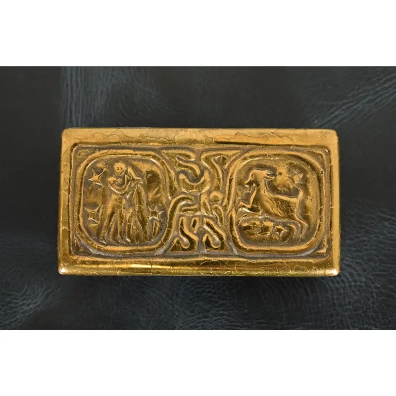 Tiffany Studios New York Zodiac Bronze Doré Stamp Box - Image 5