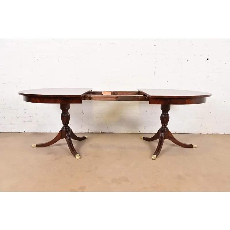 Henkel Harris Georgian Banded Mahogany Double Pedestal Extension Dining Table, Newly Refinished - Image 6