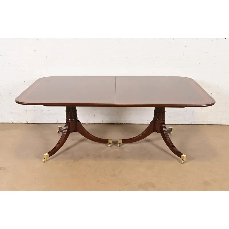 Baker Furniture Stately Homes Georgian Banded Mahogany Double Pedestal Extension Dining Table, Newly Refinished - Image 7