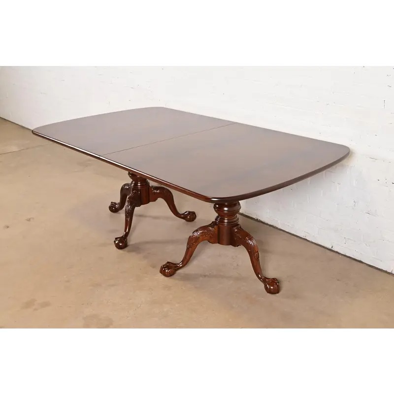 Henredon Georgian Flame Mahogany Double Pedestal Extension Dining Table, Newly Refinished - Image 8