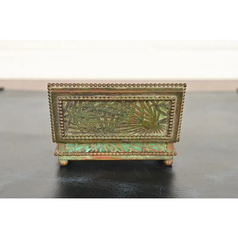 Tiffany Studios New York Pine Needle Pattern Bronze and Favrile Slag Glass Stamp Box - Image 8