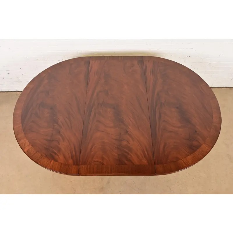 Henkel Harris Empire Banded Flame Mahogany Pedestal Extension Dining Table, Newly Refinished - Image 9