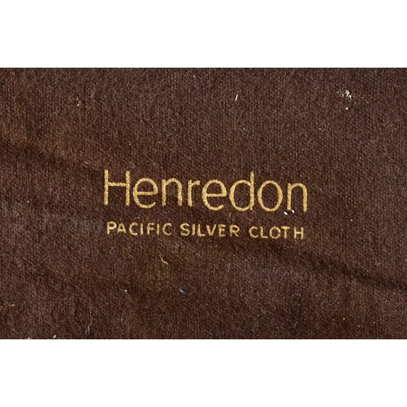 Henredon Georgian Carved Mahogany Lighted Breakfront Bookcase Cabinet - Image 9