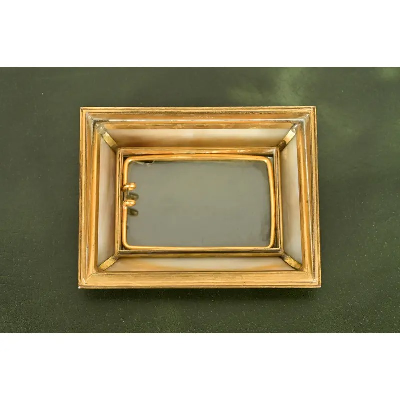 Tiffany Studios New York Grapevine Bronze Doré and Favrile Slag Glass Desk Calendar Holder or Picture Frame - Image 9