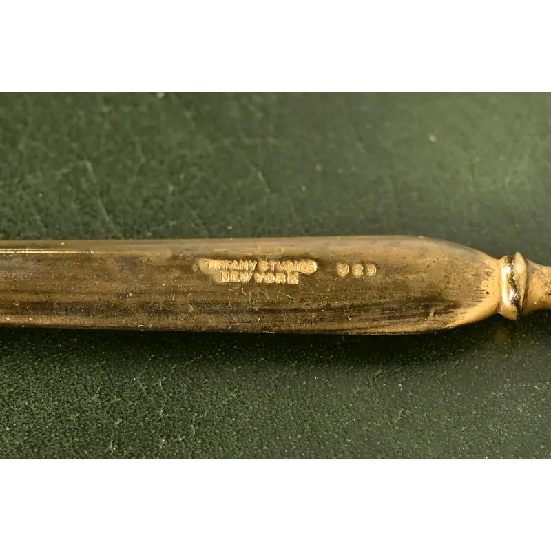 Tiffany Studios New York Grapevine Bronze Doré and Favrile Slag Glass Letter Opener - Image 9