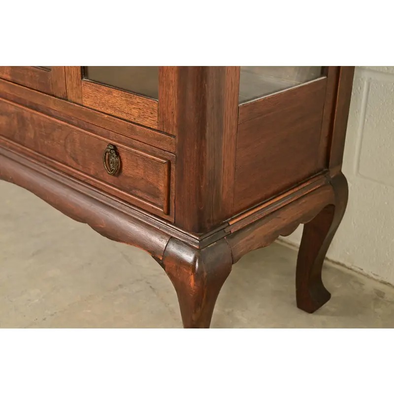 Berkey & Gay Style Antique Queen Anne Carved Mahogany Bookcase or Bar Cabinet, Circa 1920s - Image 10