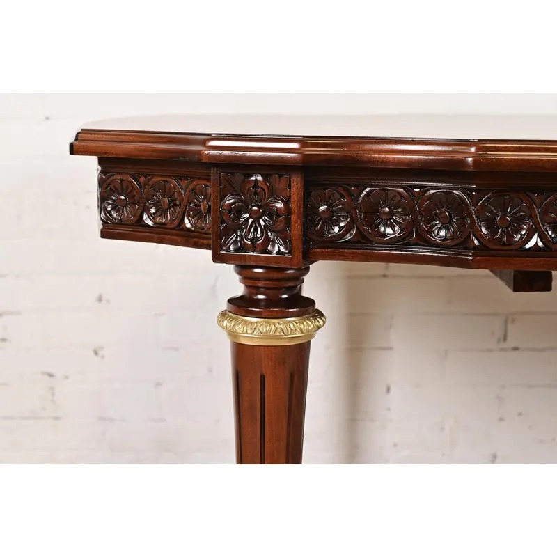 Henredon Style French Regency Louis XVI Carved Mahogany and Burl Wood Extension Dining Table, Newly Refinished - Image 10