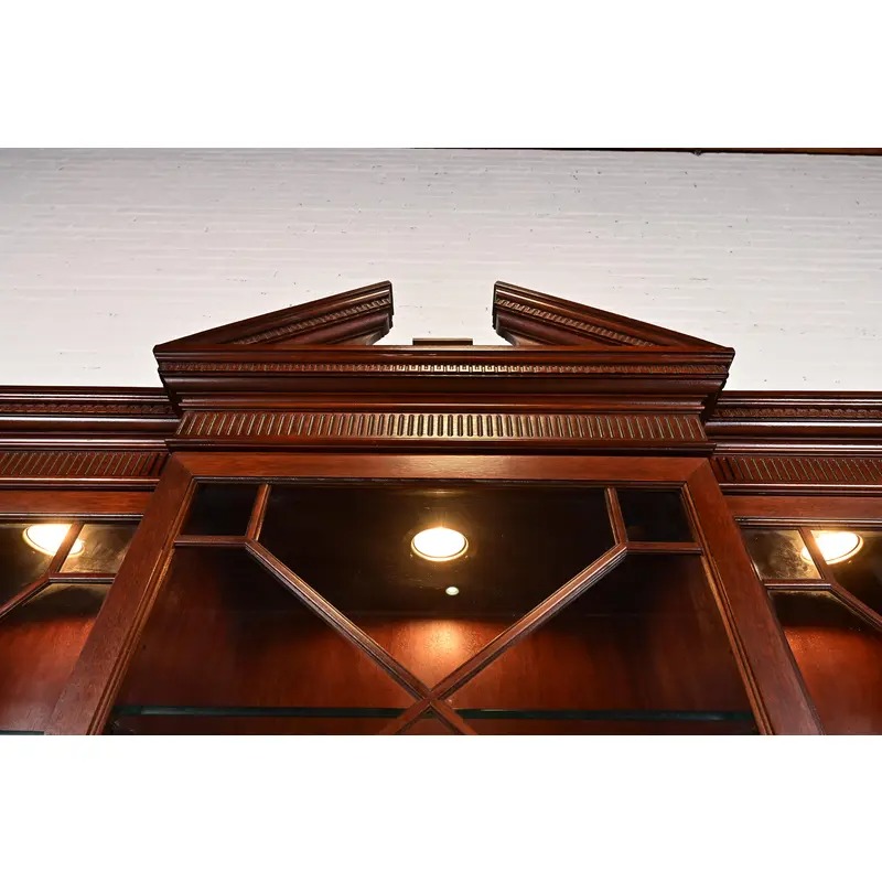 Baker Furniture Historic Charleston Georgian Flame Mahogany Lighted Breakfront Bookcase Cabinet - Image 11