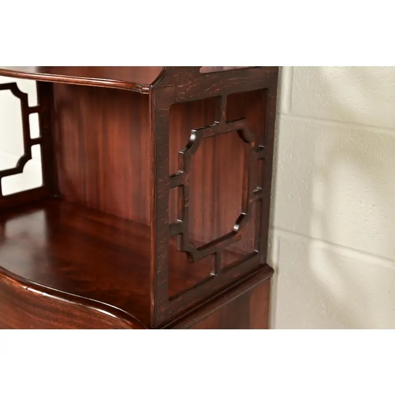 Baker Furniture Style Chinese Chippendale Carved Mahogany Étagère or Bookcase - Image 11