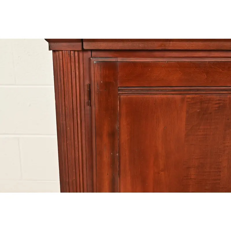 Ethan Allen British Colonial Carved Maple Sideboard Credenza or Bar Cabinet - Image 11