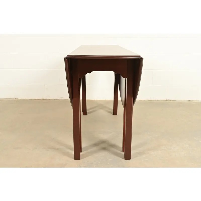 Kittinger Georgian Mahogany Gate Leg Drop Leaf Dining Table or Breakfast Table, Newly Refinished - Image 11