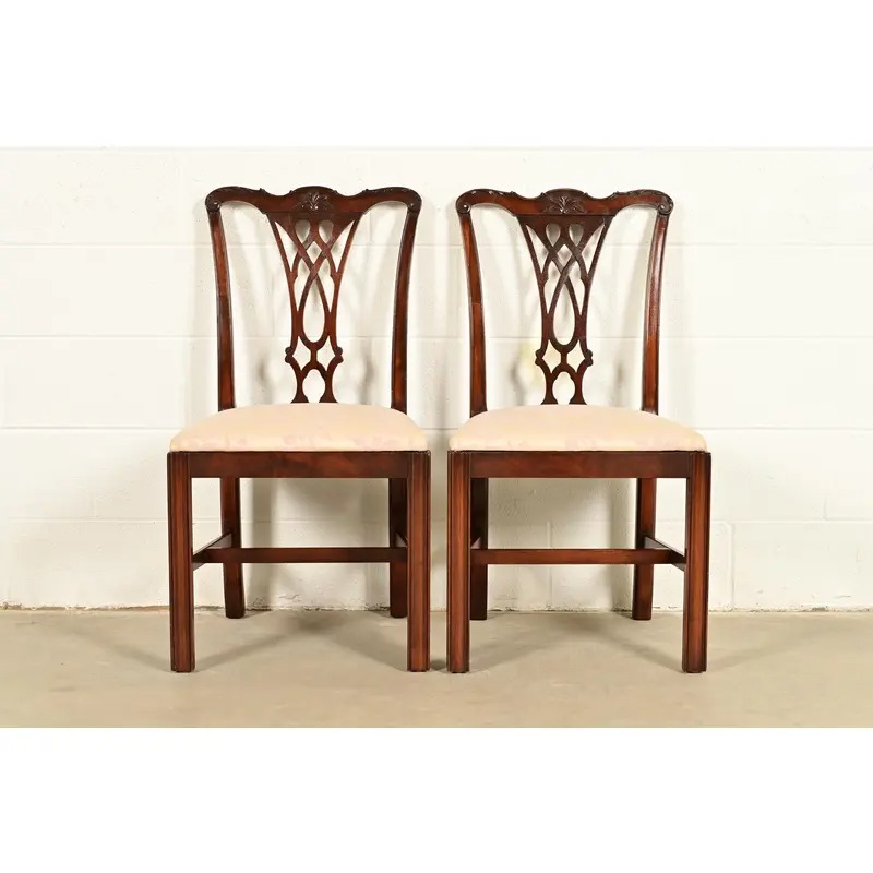 Baker Furniture Style Georgian Carved Mahogany Side Chairs or Dining Chairs, Pair