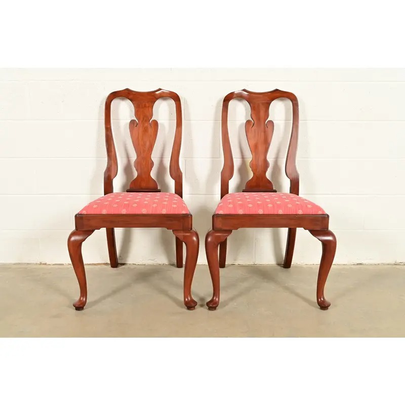 Henkel Harris Queen Anne Solid Cherry Wood Side Chairs or Dining Chairs, Pair - Image 2