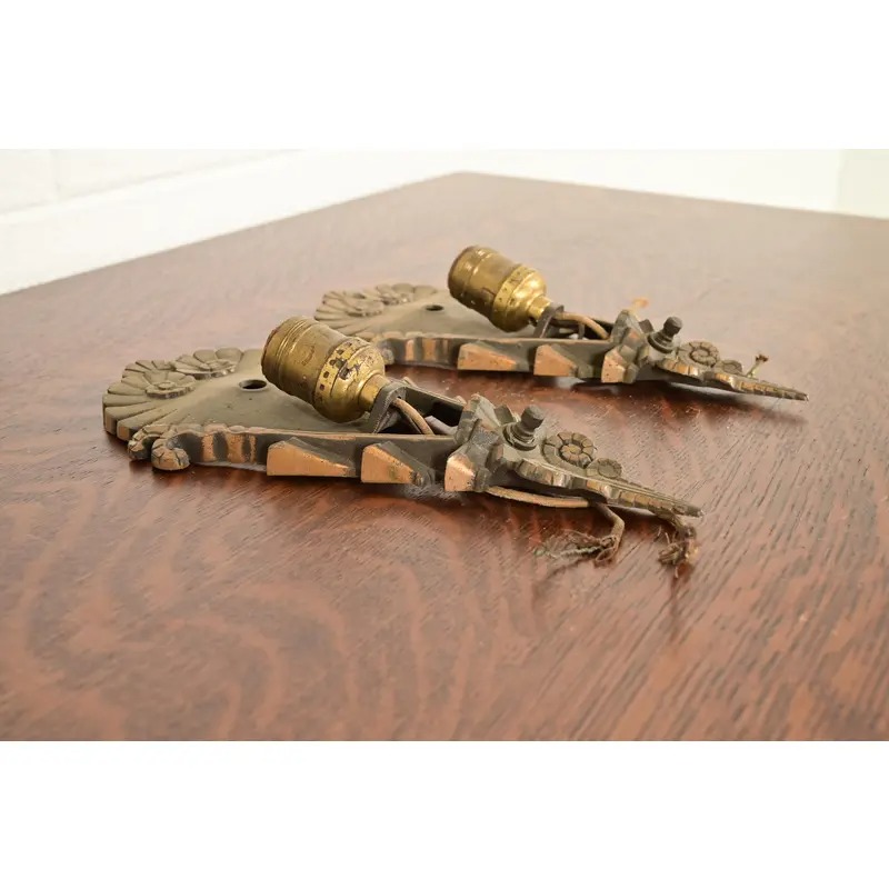 1930s Mid-West Art Deco Bronze Soleure Wall Sconces, 1930s - Image 3