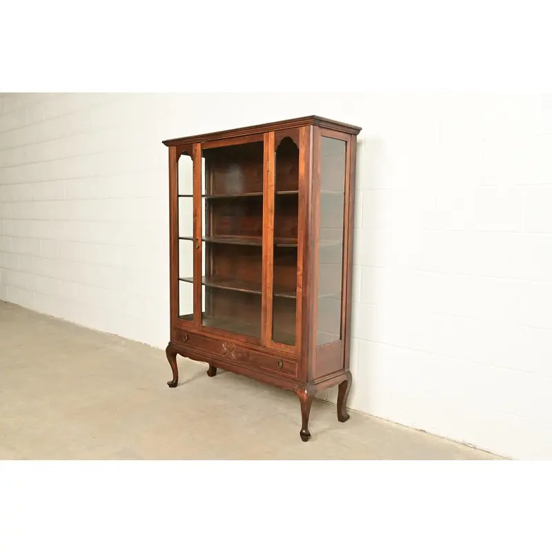 Berkey & Gay Style Antique Queen Anne Carved Mahogany Bookcase or Bar Cabinet, Circa 1920s - Image 3