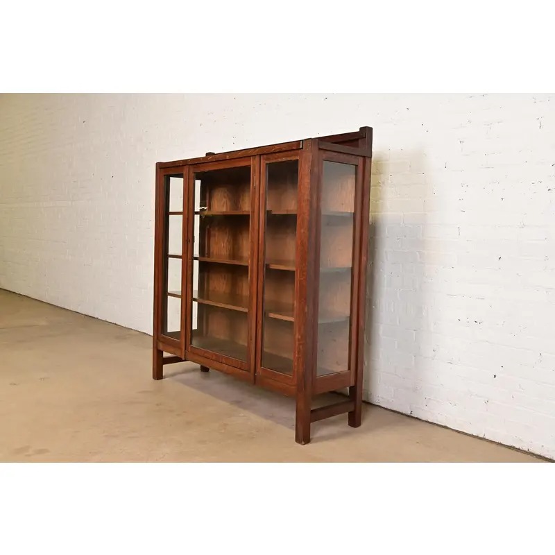 Limbert Style Antique Mission Oak Arts and Crafts Bookcase Cabinet, Circa 1910 - Image 3
