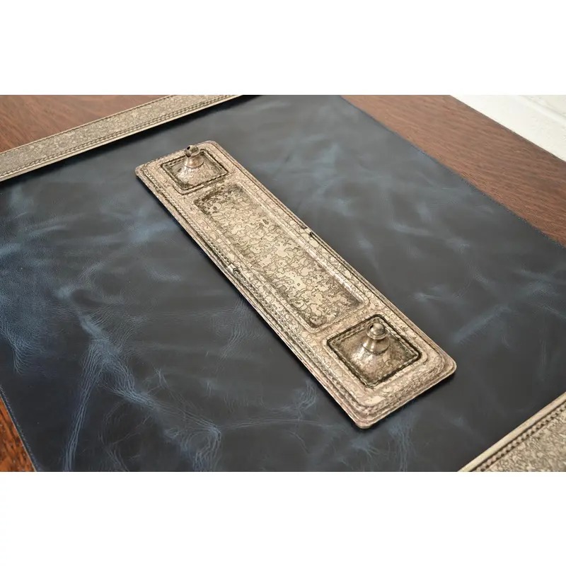 Roycroft Arts & Crafts Silver Finished Hammered Copper Desk Tray With Double Pen Holder - Image 3