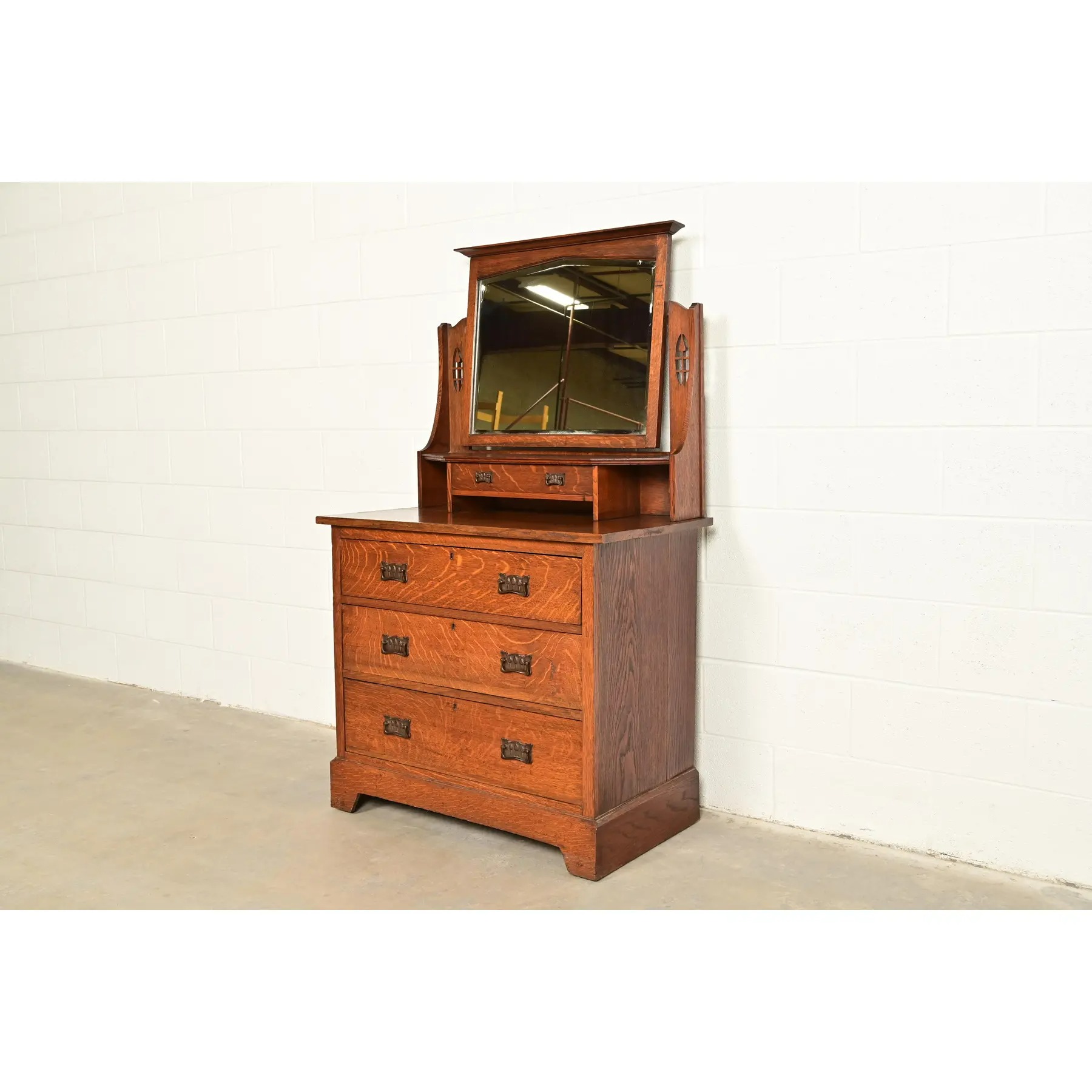 Liberty & Co. Antique English Mission Oak Arts & Crafts Vanity Dresser With Mirror, Circa 1900 - Image 3