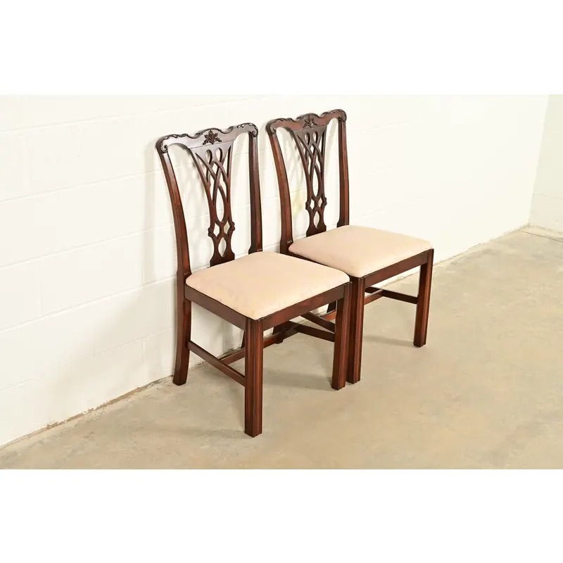 Baker Furniture Style Georgian Carved Mahogany Side Chairs or Dining Chairs, Pair - Image 4
