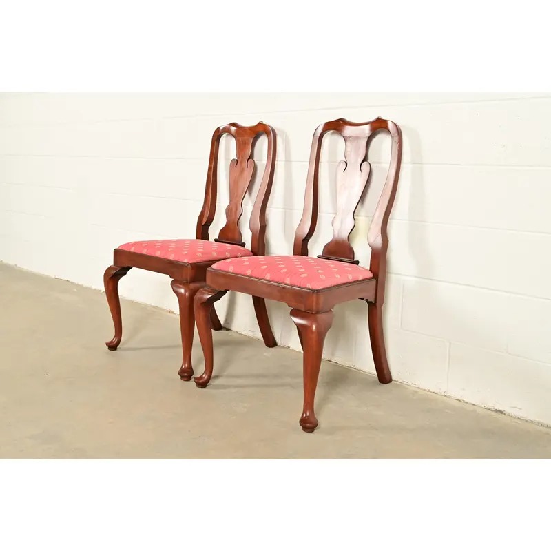 Henkel Harris Queen Anne Solid Cherry Wood Side Chairs or Dining Chairs, Pair - Image 4