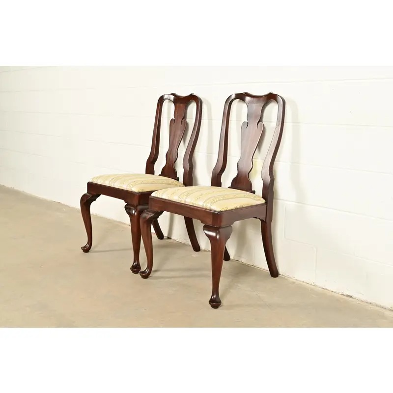 Henkel Harris Queen Anne Solid Mahogany Side Chairs or Dining Chairs, Pair - Image 4