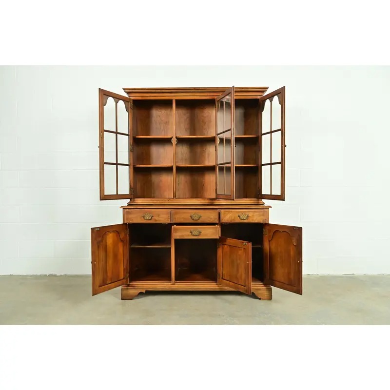 Statton Georgian Carved Cherry Wood Breakfront Bookcase or Dining Cabinet - Image 4