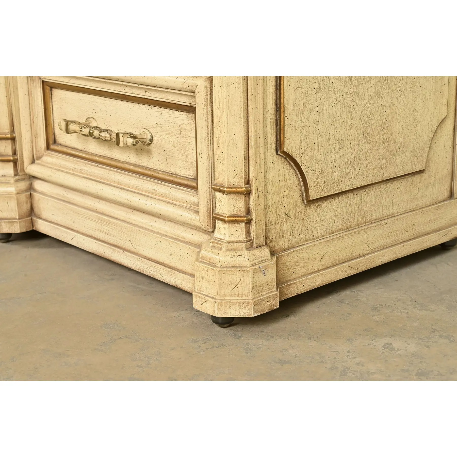 Romweber Hollywood Regency French Rococo Cream Lacquered Parcel Gilt Nine-Drawer Dresser, Circa 1960s - Image 8