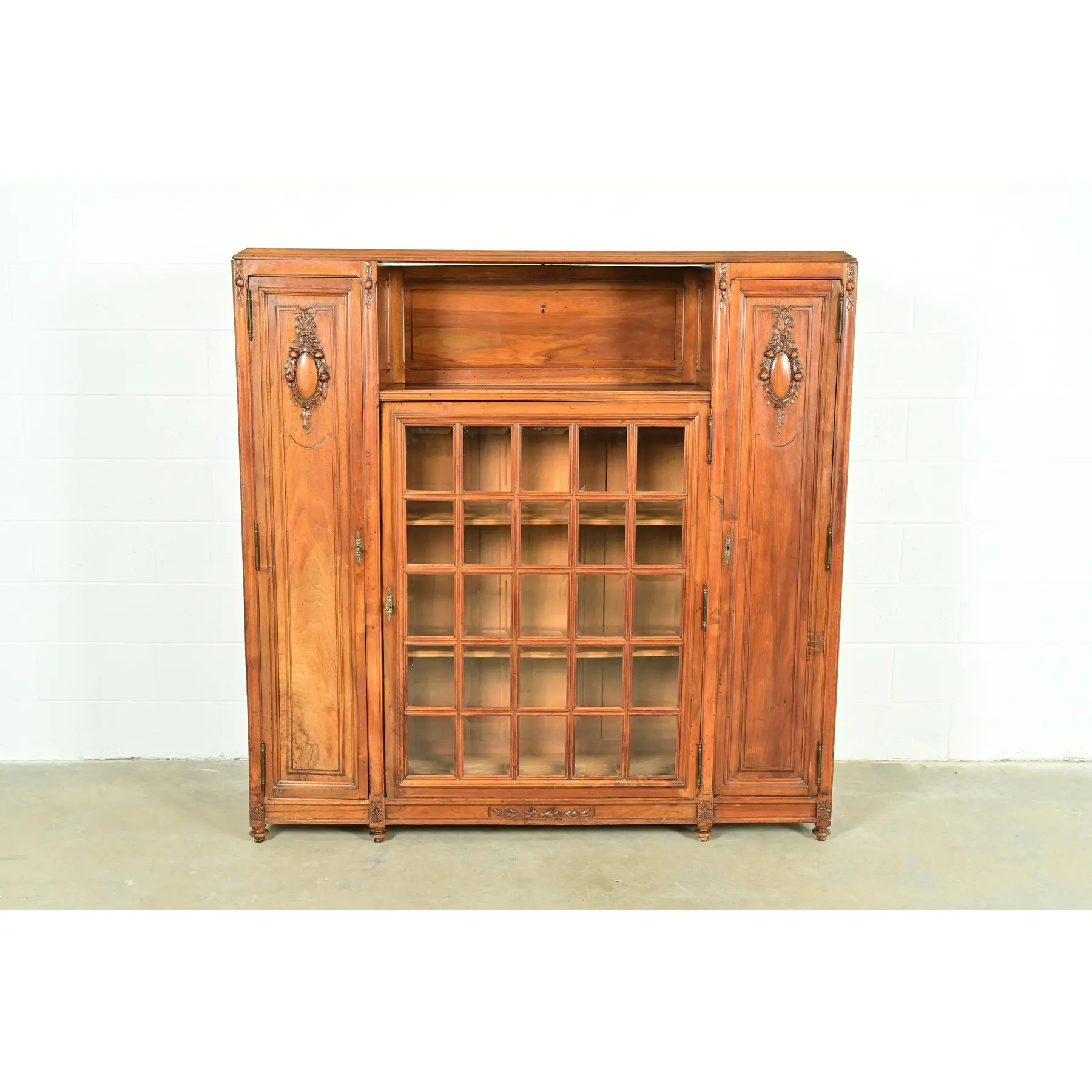 Louis Majorelle Style Antique French Art Nouveau Carved Burled Walnut Bibliotheque Bookcase Cabinet, Circa 1900 - Image 2
