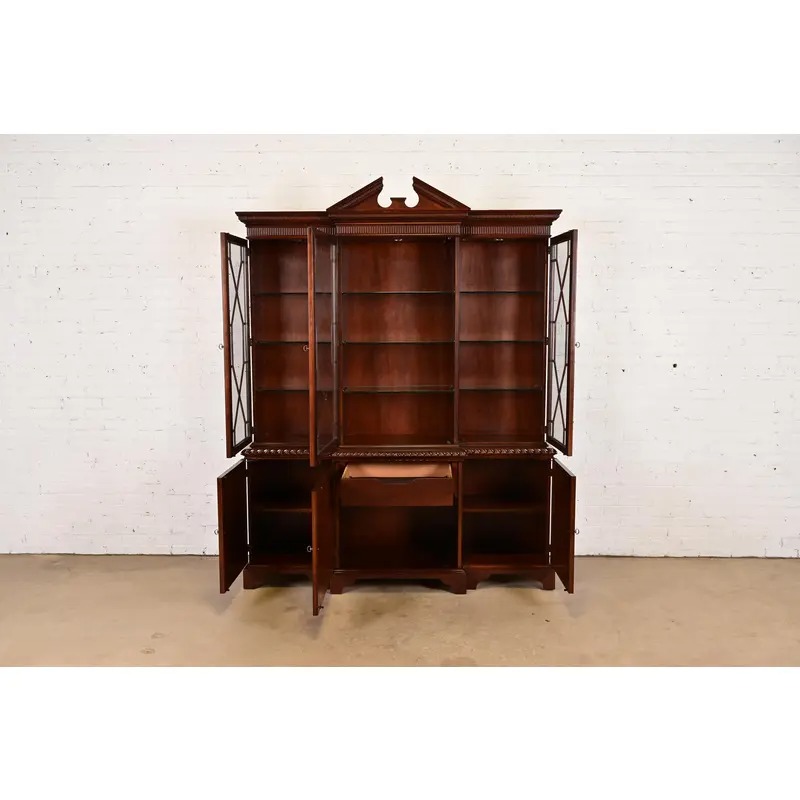 Baker Furniture Historic Charleston Georgian Flame Mahogany Lighted Breakfront Bookcase Cabinet - Image 5