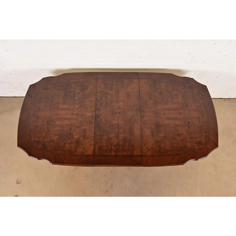 Henredon Style French Regency Louis XVI Carved Mahogany and Burl Wood Extension Dining Table, Newly Refinished - Image 5