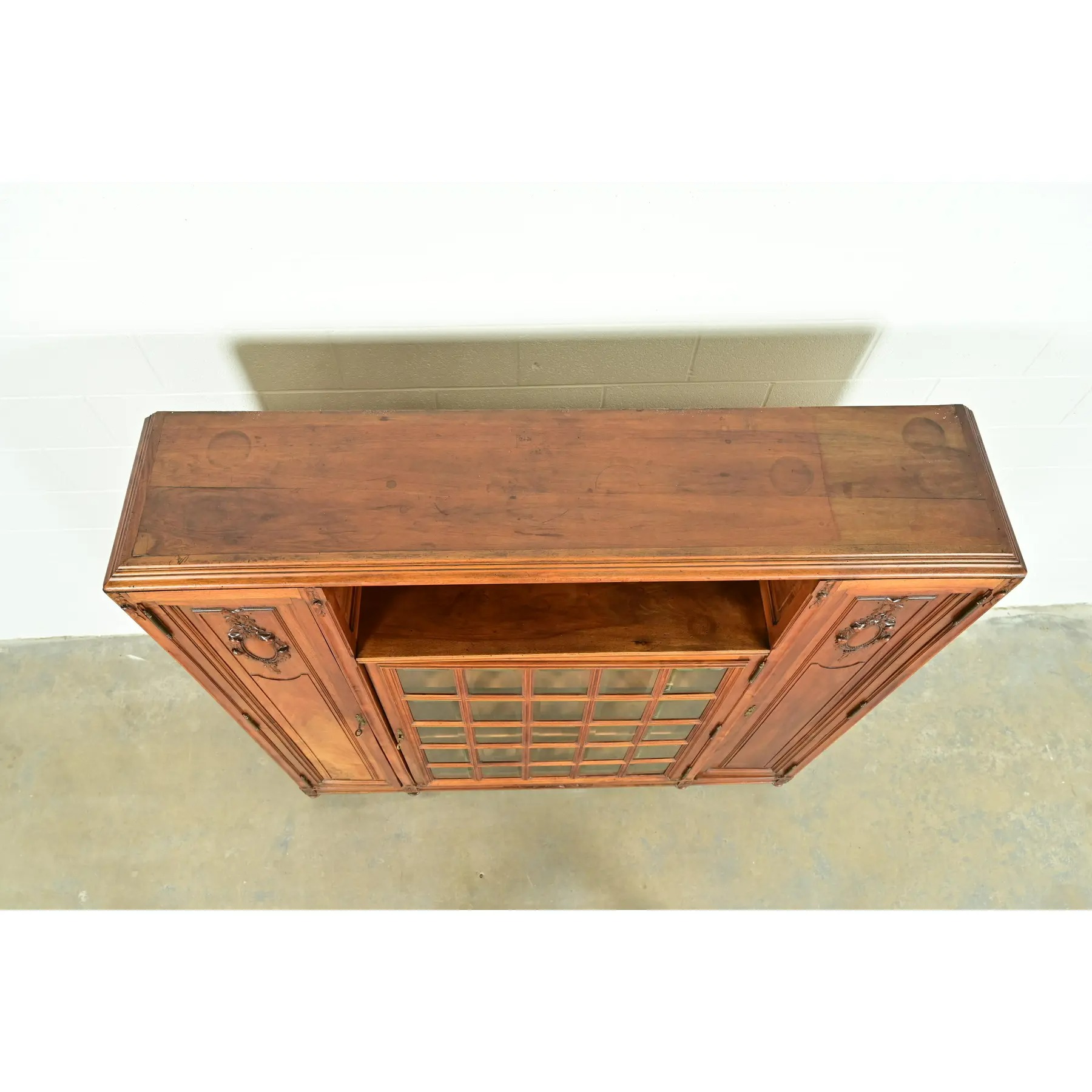 Louis Majorelle Style Antique French Art Nouveau Carved Burled Walnut Bibliotheque Bookcase Cabinet, Circa 1900 - Image 12