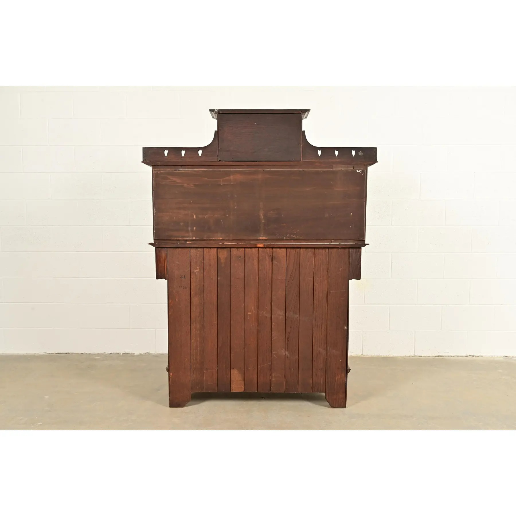 Liberty & Co. Antique English Arts & Crafts Oak Sideboard With Stained Glass Door, Circa 1900 - Image 15