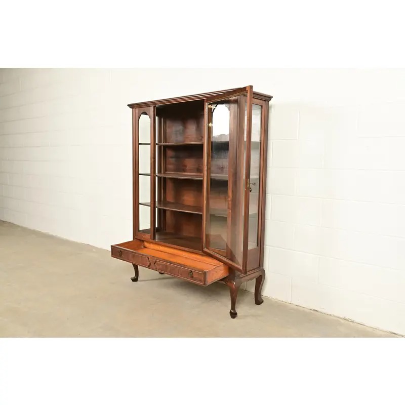 Berkey & Gay Style Antique Queen Anne Carved Mahogany Bookcase or Bar Cabinet, Circa 1920s - Image 6